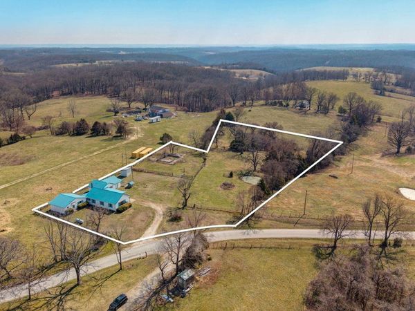 1774 Falcon Drive , Galena, MO 65656