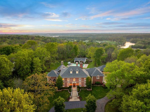 5147 S Farm Road 181, Springfield, MO 65804