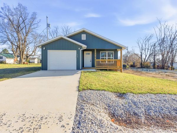 614 W Stanley Street , Buffalo, MO 65622