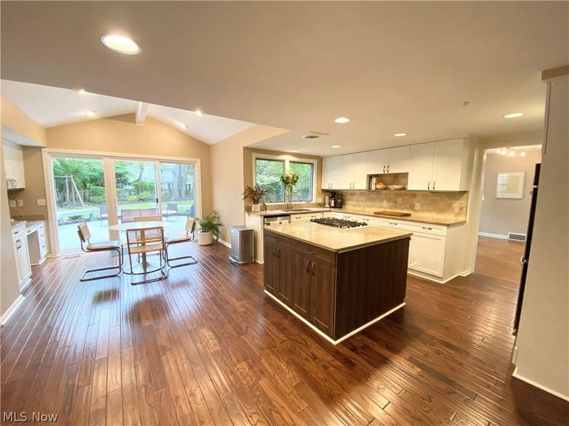 23547 Duffield Road, Shaker Heights, OH 44122 Photo 4