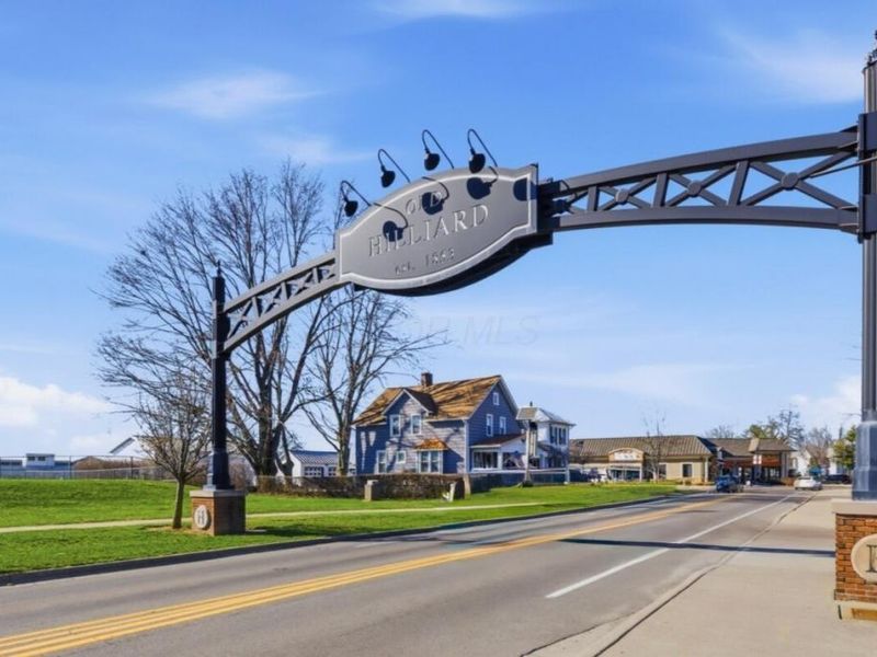 3441 River Place Drive, Columbus, OH 43221 Photo 3