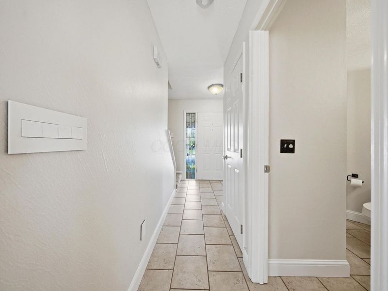 3441 River Place Drive, Columbus, OH 43221 Photo 5