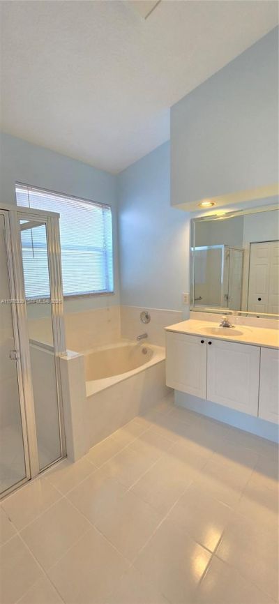 8214 Bellafiore Way, Boynton Beach, FL 33472 Photo