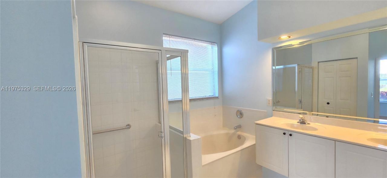 8214 Bellafiore Way, Boynton Beach, FL 33472 Photo