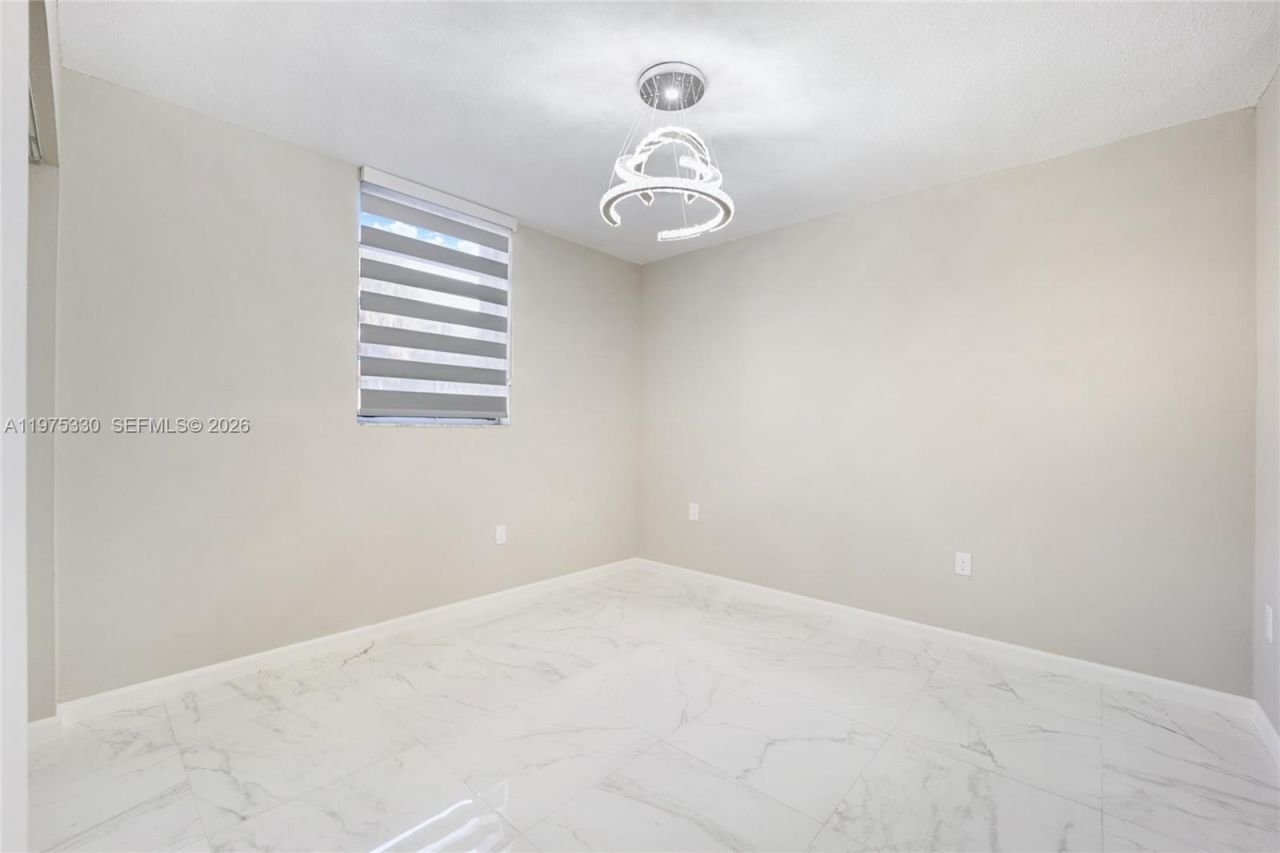 10000 NW 80th Ct, Unit 2102-2, Hialeah Gardens, FL 33016 Photo