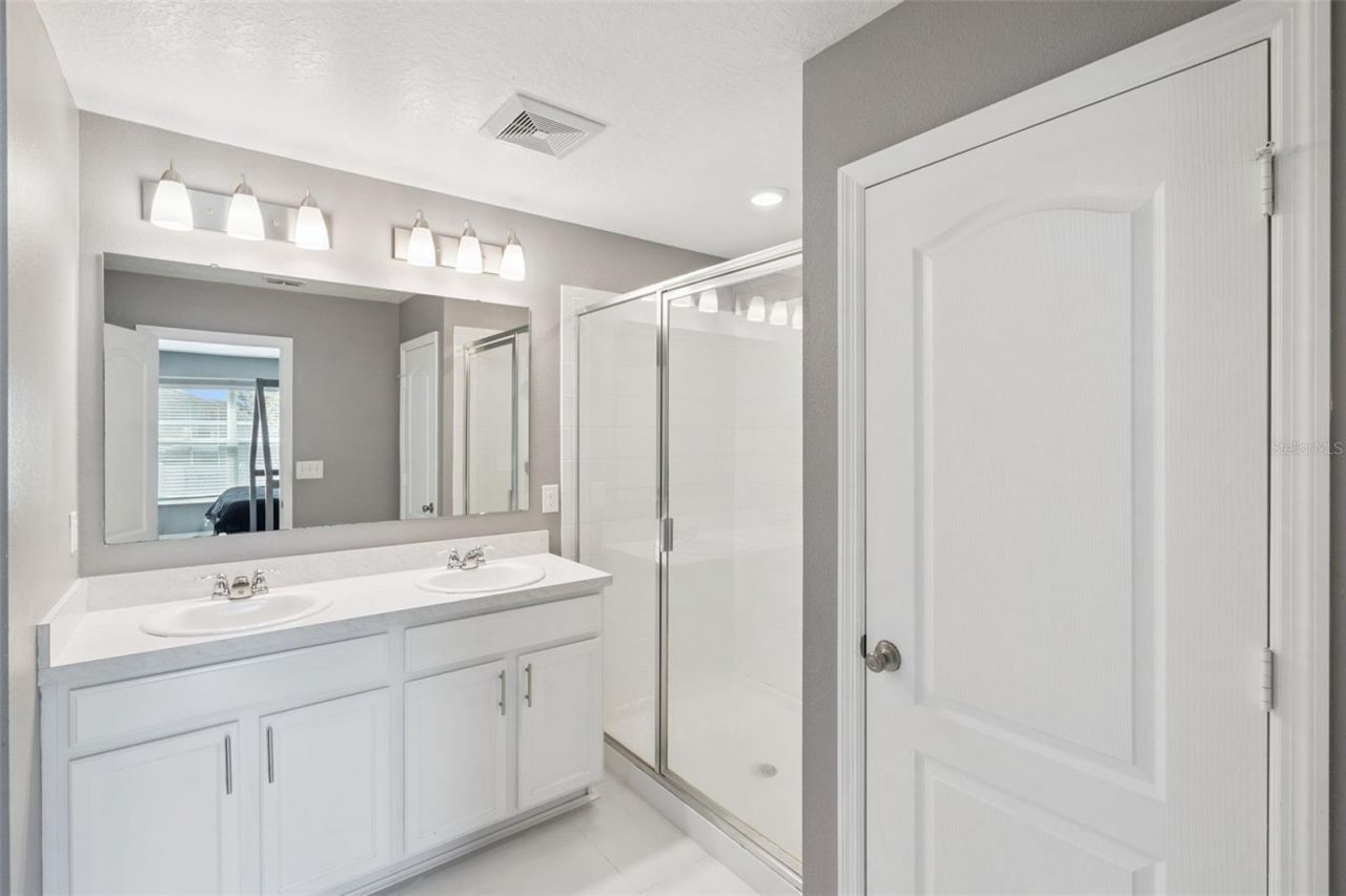 3233 Eagle Hammock Circle , Kissimmee, FL 34743 Photo