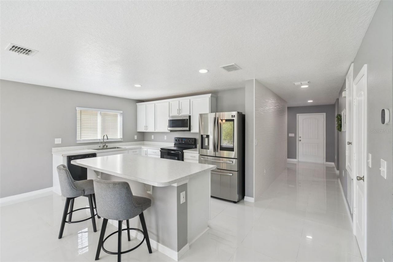 3233 Eagle Hammock Circle , Kissimmee, FL 34743 Photo