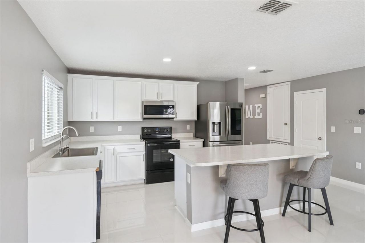 3233 Eagle Hammock Circle , Kissimmee, FL 34743 Photo