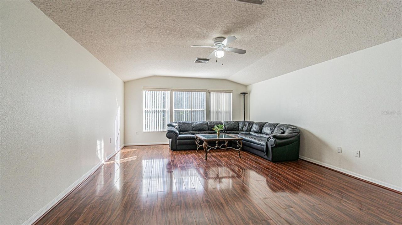 4106 Imperial Eagle Drive , Valrico, FL 33594 Photo