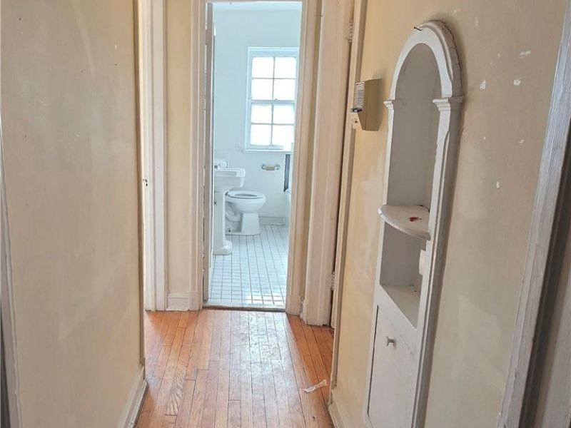 15610 Van Aken Boulevard , Shaker Heights, OH 44120 Photo 14