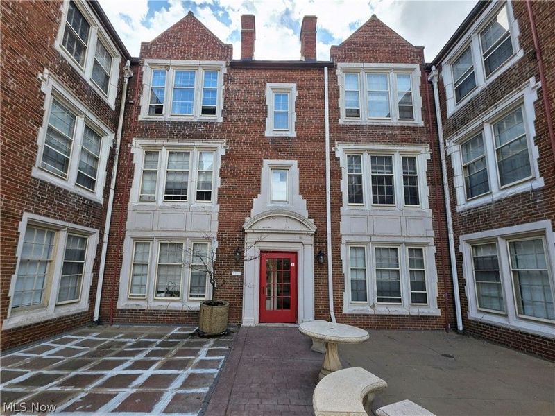 15610 Van Aken Boulevard , Shaker Heights, OH 44120 Photo 2