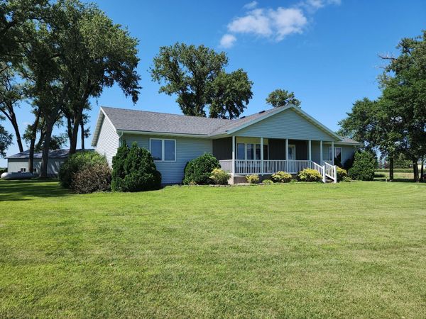 34907 790th Avenue, Madelia, MN 56062