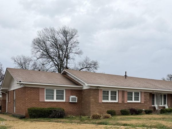 720 Central Street, Belzoni, MS 39038