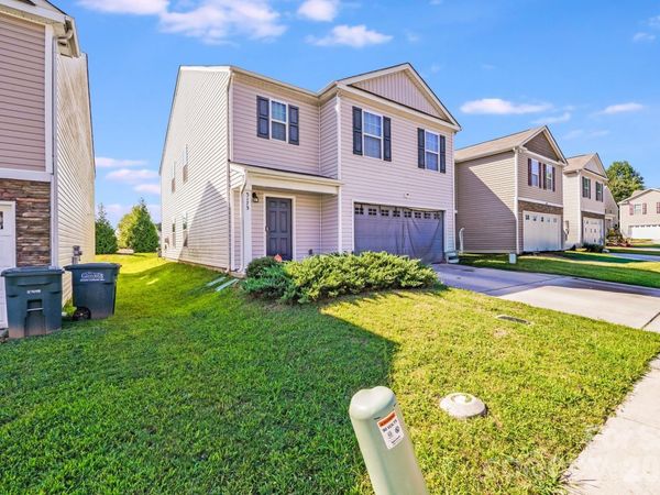 3173 Green Apple Drive , Dallas, NC 28034