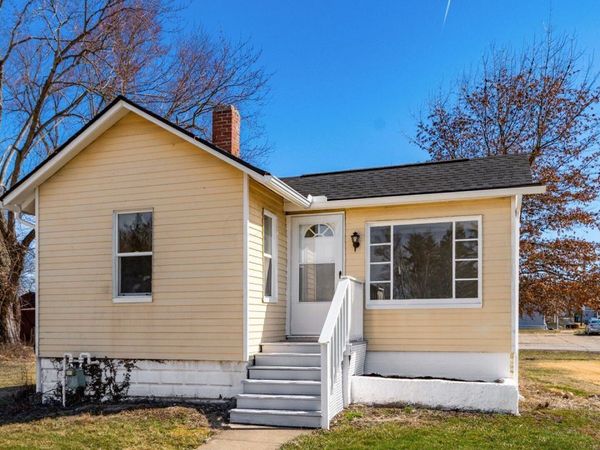 2410 Marion Avenue , Zanesville, OH 43701