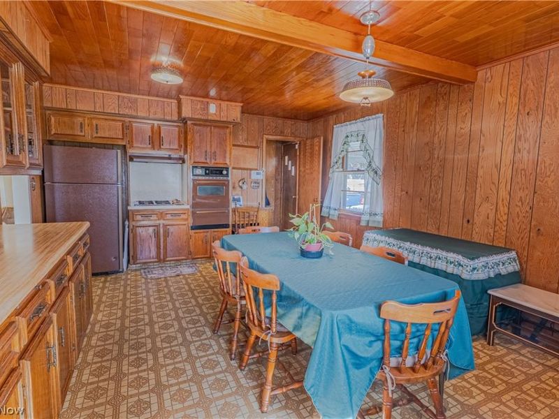 2306 Cherry Hill Avenue, Youngstown, OH 44509 Photo 3