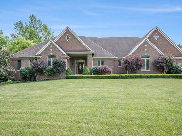8670 Country Manor Drive, Bruce Twp, MI 48065