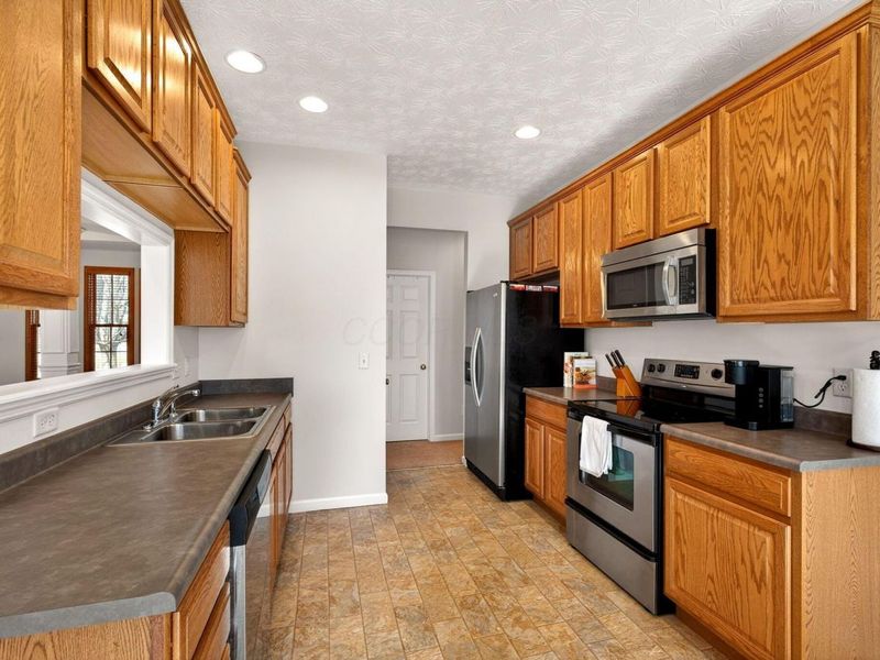 1744 Curry Branch Drive, Tipp City, OH 45371 Photo 14