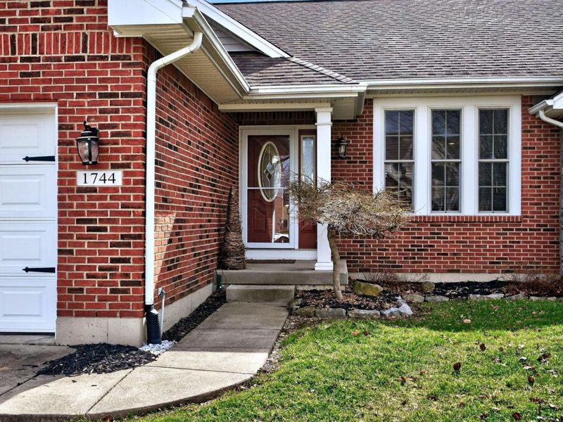 1744 Curry Branch Drive, Tipp City, OH 45371 Photo 2