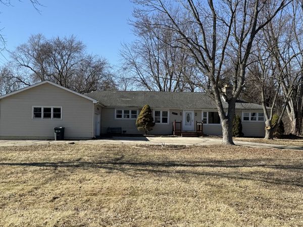 8412 MEADOWBROOK Drive , Burr Ridge, IL 60527