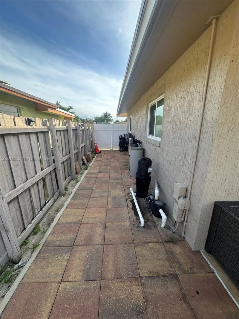 161 NW 21st , Pompano Beach, FL 33060 Photo