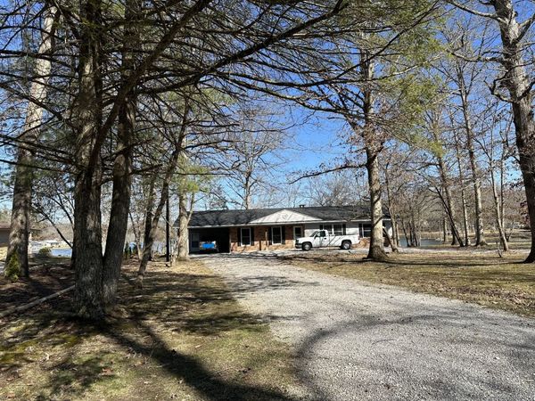 131 Pine Tree Cir , Crossville, TN 38571