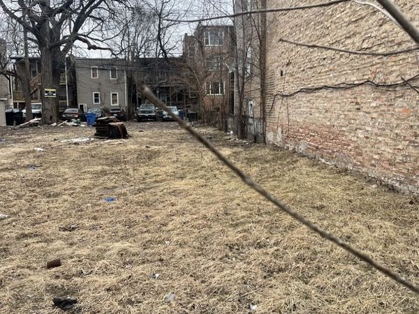 4212 W Gladys Avenue , Chicago, IL 60624