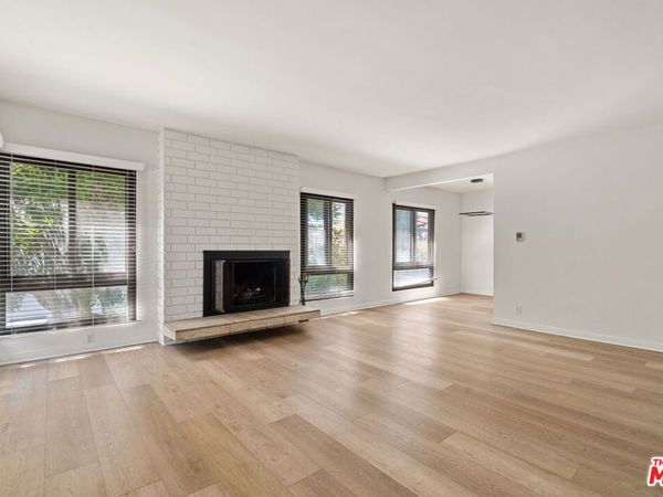 8630 Falmouth Avenue, Unit 7, Playa Del Rey, CA 90293