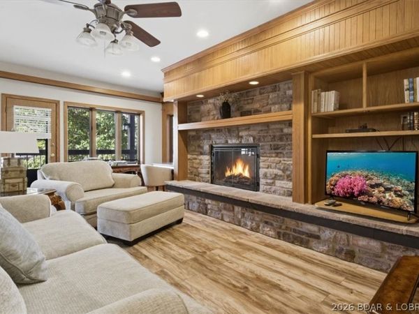 5940 Baydy Peak Road, Unit 917, Osage Beach, MO 65065