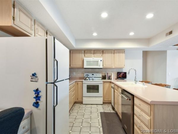 106 Falls Point Drive, Unit C3, Lake Ozark, MO 65049