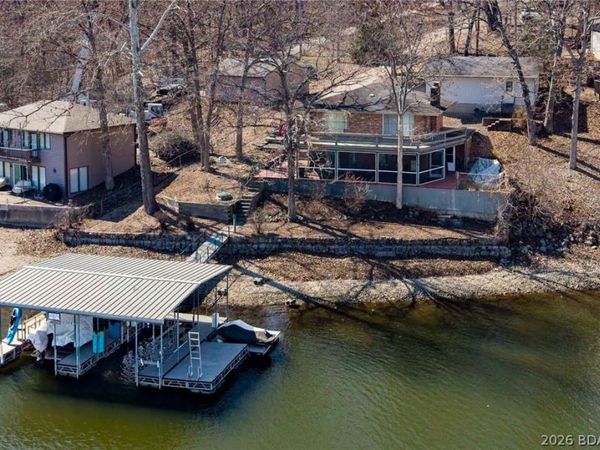 32445 Green Hills Road, Gravois Mills, MO 65037