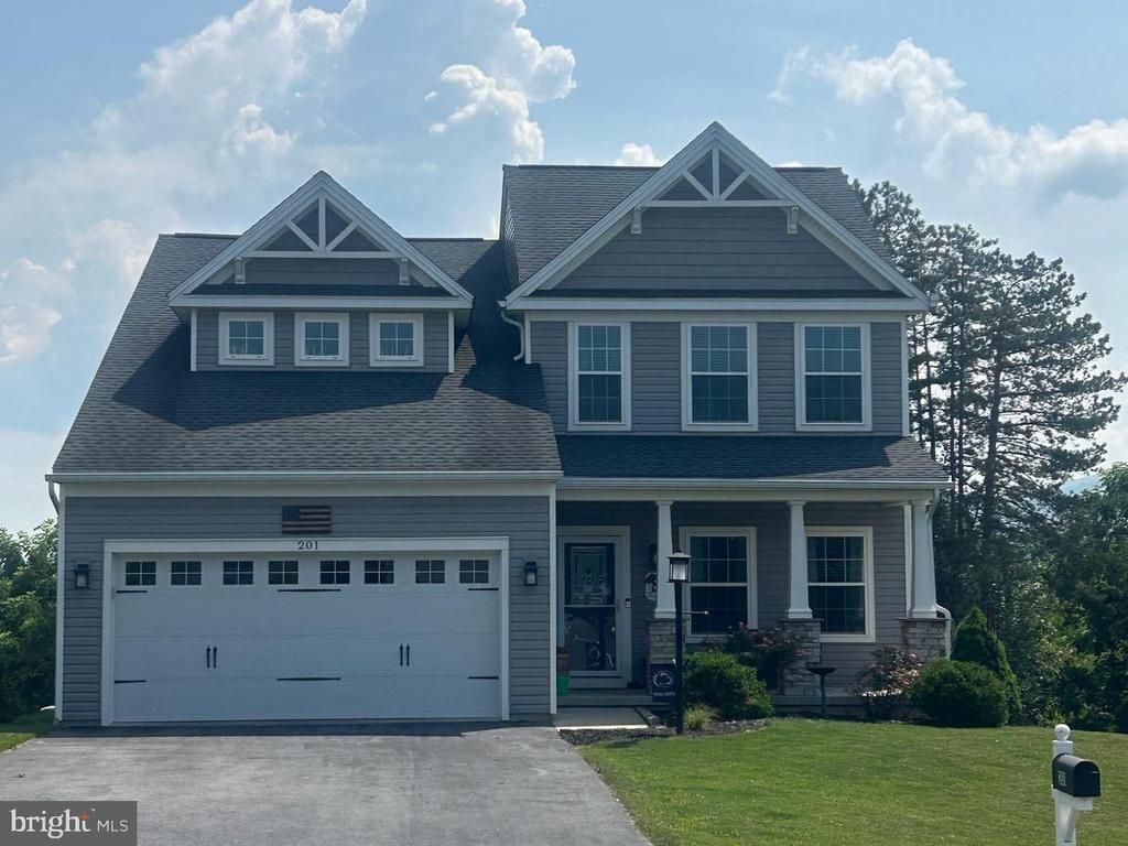 201 Jefferson Circle, Bellefonte, PA 16823 Main Photo