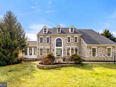 39054 OLD STAGE PLACE, WATERFORD, VA 20197