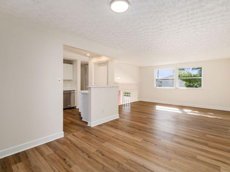 8188 Kingsley Drive, Reynoldsburg, OH 43068 Photo 3