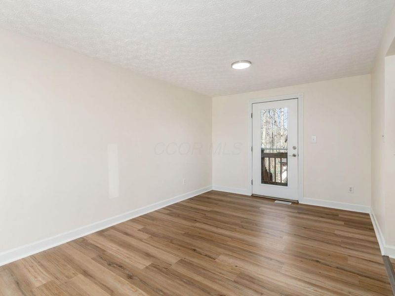 8188 Kingsley Drive, Reynoldsburg, OH 43068 Photo 4