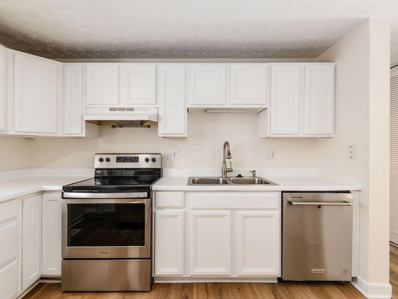 8188 Kingsley Drive, Reynoldsburg, OH 43068 Photo 5