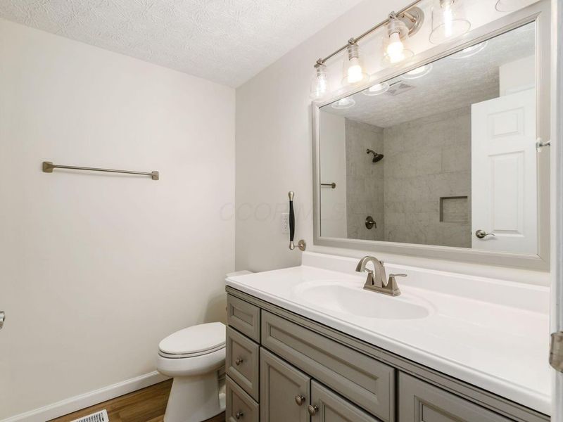 8188 Kingsley Drive, Reynoldsburg, OH 43068 Photo 6