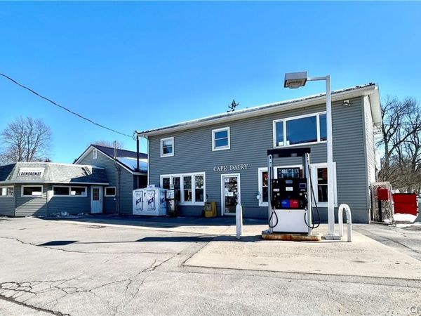 112 E Broadway Street , Cape Vincent, NY 13618