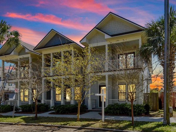 19 W Strong St, Pensacola, FL 32502
