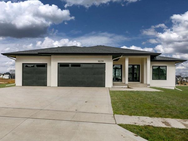 18239 Alderleaf Drive, Clive, IA 50325