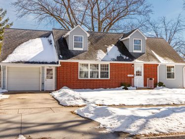 220 S Maple Avenue, Ames, IA 50010