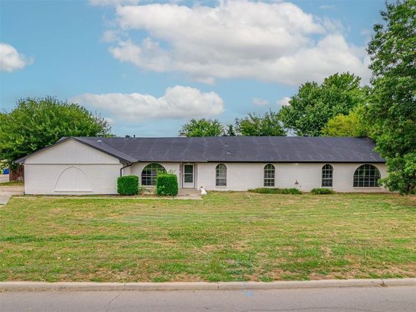 2502 Ridgecrest Drive, El Reno, OK 73036