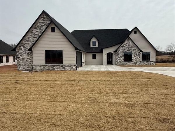 10747 Sebastian Street, Shawnee, OK 74804