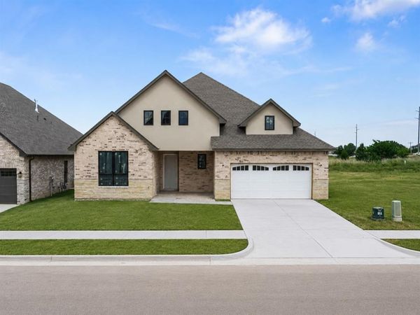 19324 S Country Drive, Edmond, OK 73012