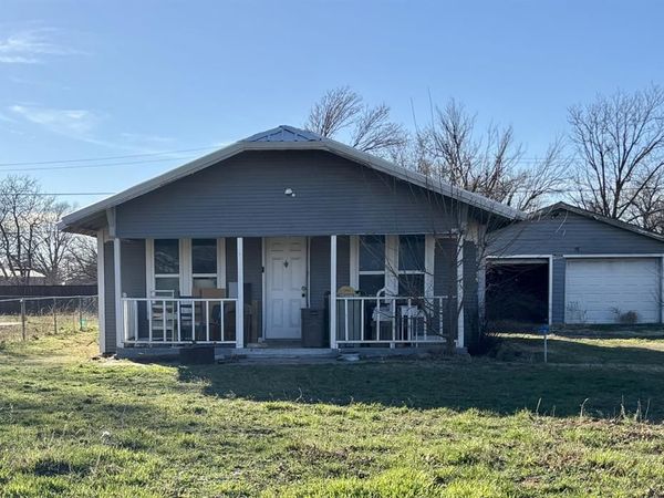 309 S Birch Avenue, Erick, OK 73645
