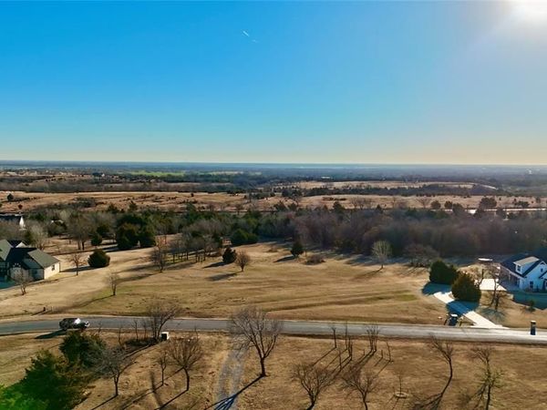 11 Southwinds Lane, Newcastle, OK 73065