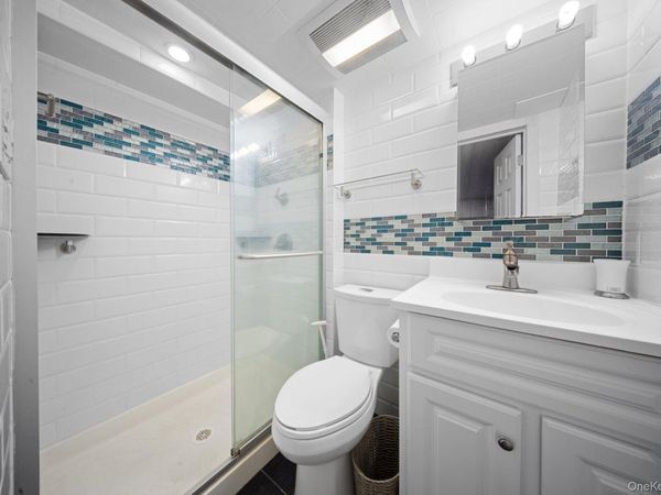 Lake Grove, NY 11755