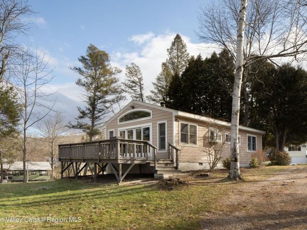 5 Adams Drive, Hillsdale, NY 12529