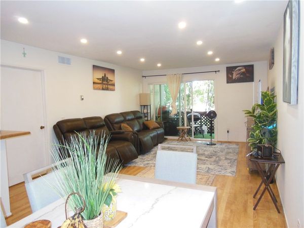 23515 Lyons Avenue, Unit 116, Valencia, CA 91355