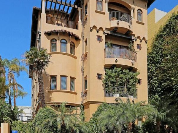 133 S Spalding Drive, Unit 201, Beverly Hills, CA 90212